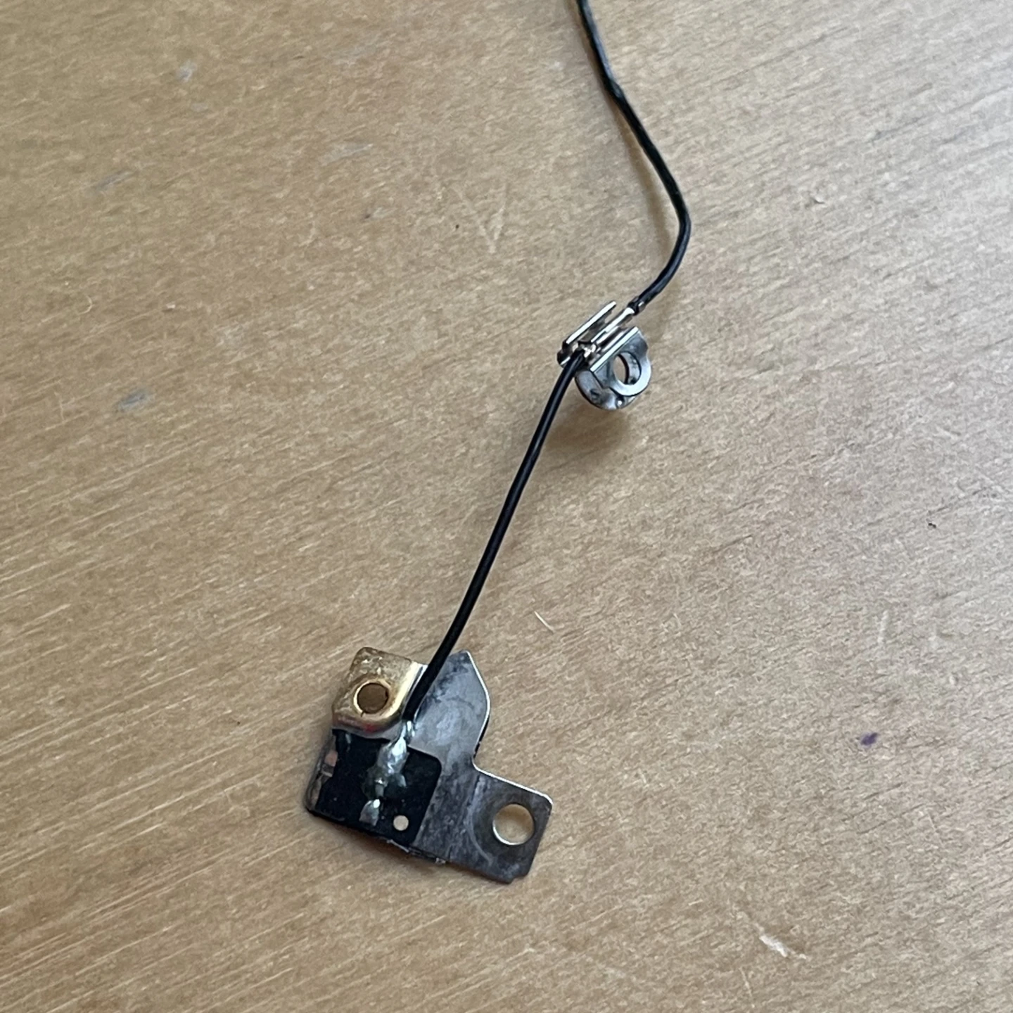 Official Apple iPhone 6S Antenna Cable - photo 2