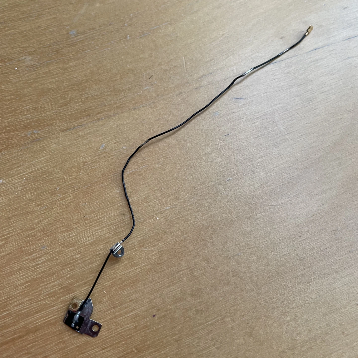Official Apple iPhone 6S Antenna Cable - photo 4