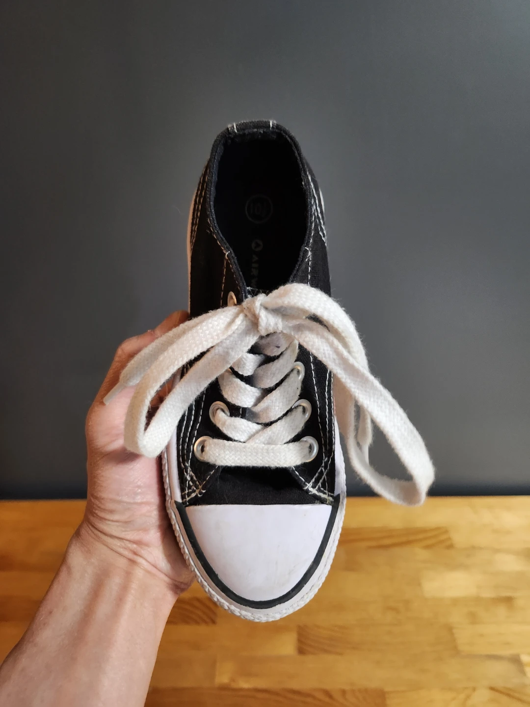 Kids Airwalk Canvas Sneakers Black- (Size 10.5 US) - photo 4