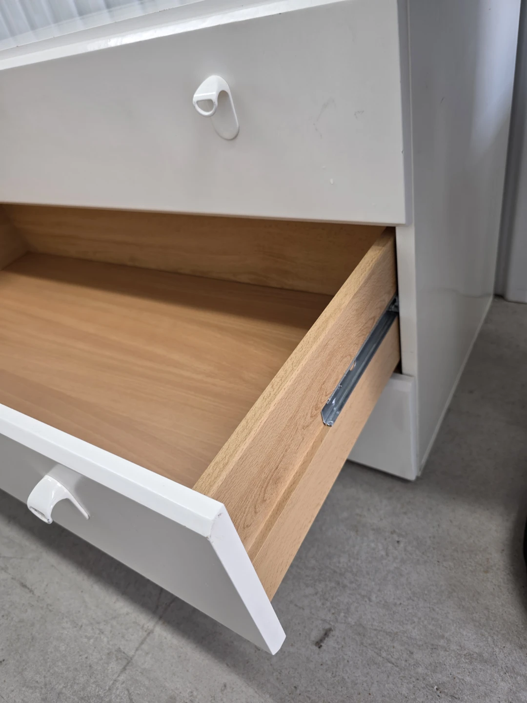White 3-Drawer Dresser - photo 3