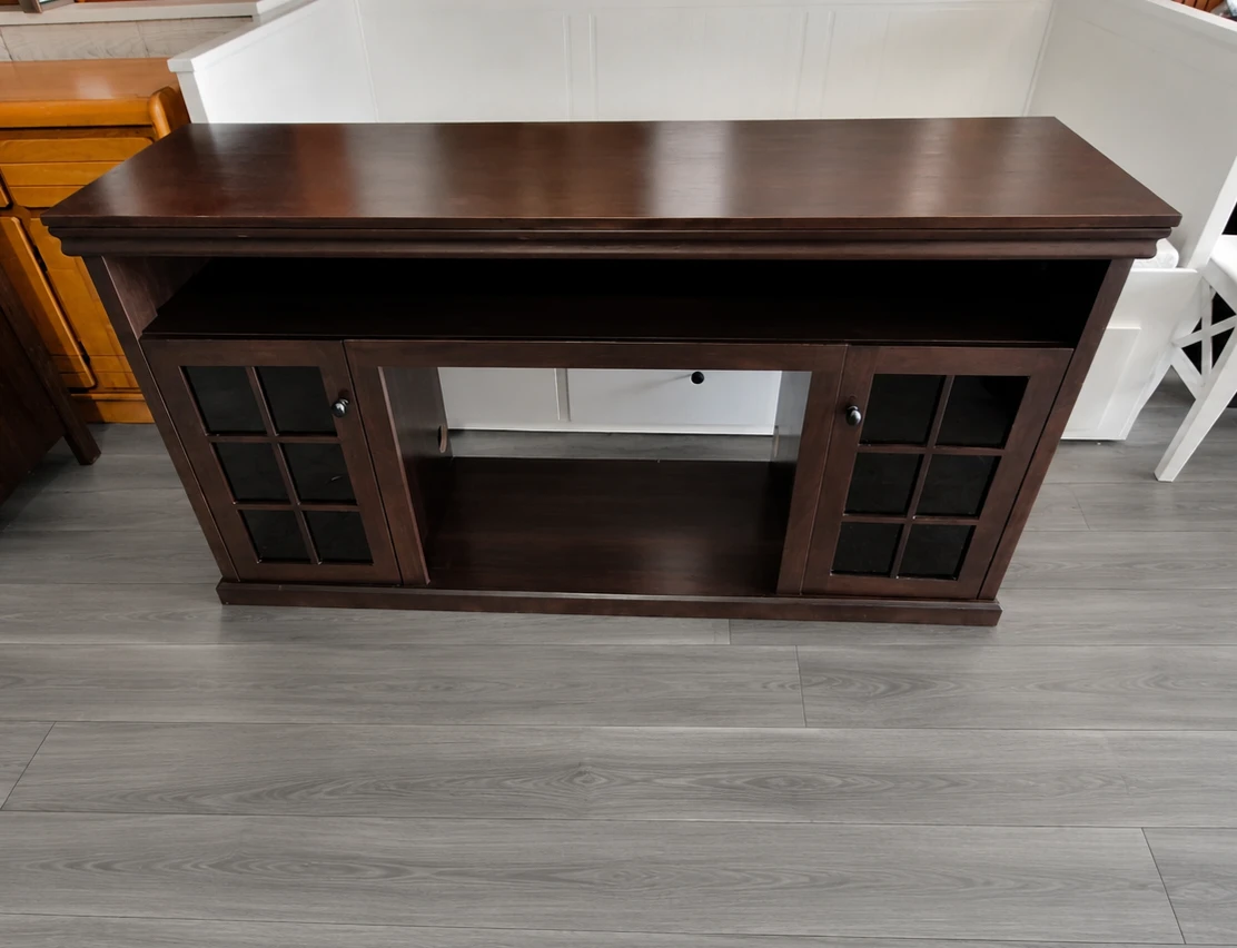 Tv media stand