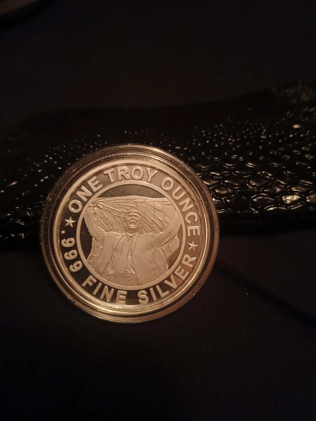 One Troy Ounce .999 Fine Silver Trump 2024 Coin - photo 4