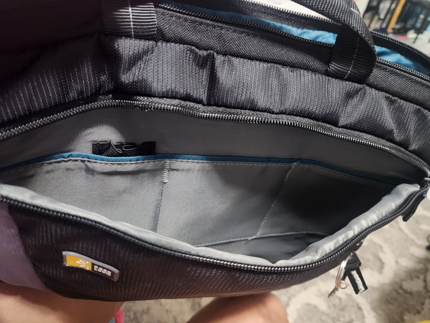 Laptop Shoulder Bag - photo 3
