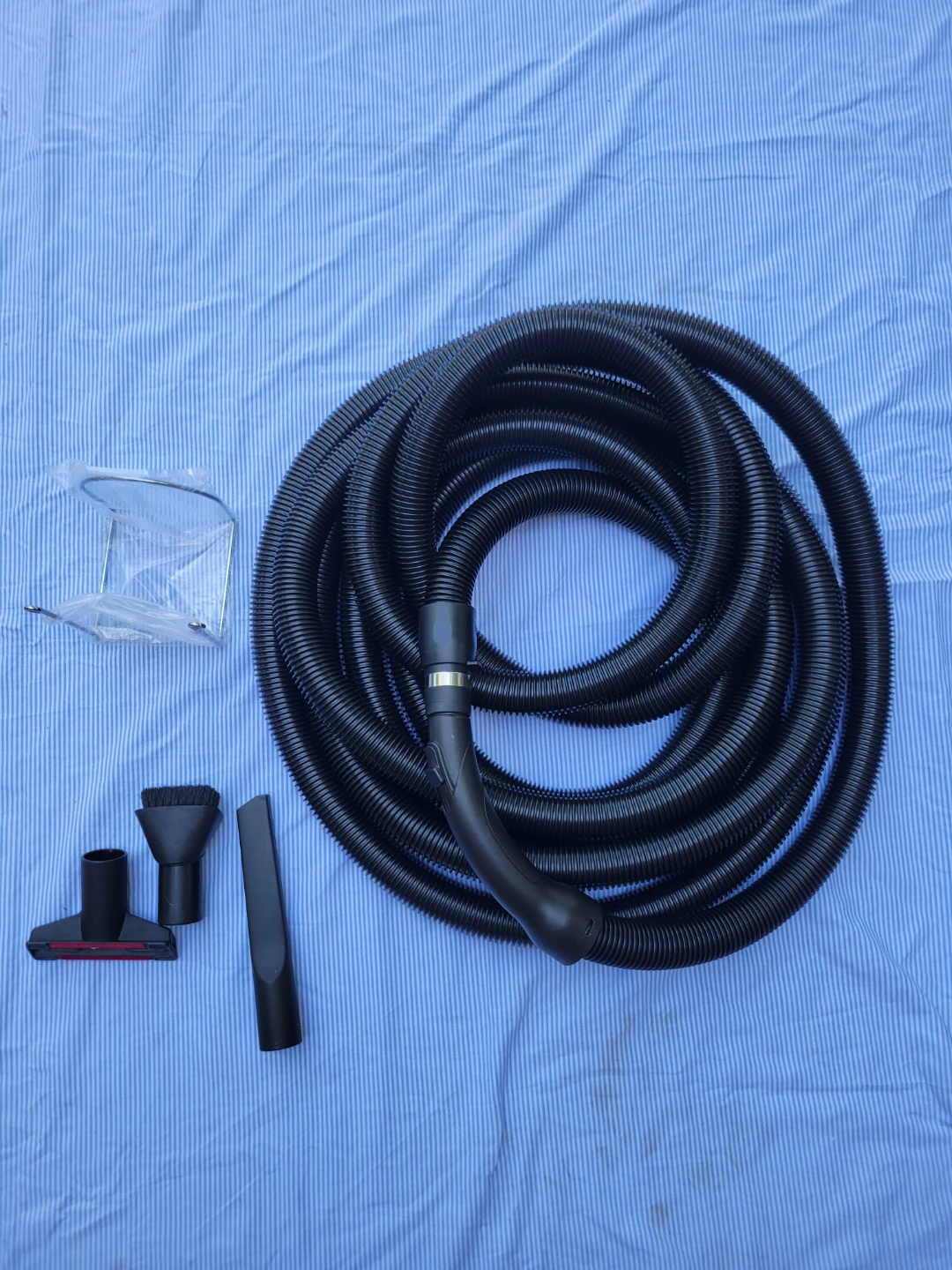 CENTRAL Vacuum Cleaner Hose and Attachments - photo 4