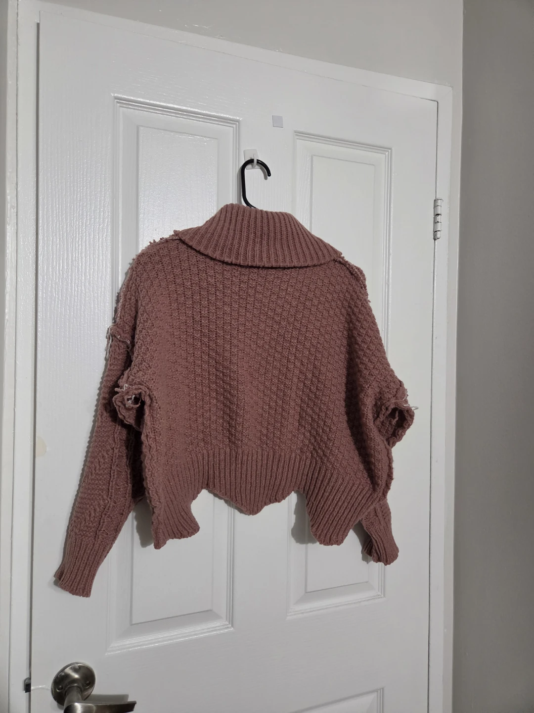 Ladies sweater, open to offers - photo 2
