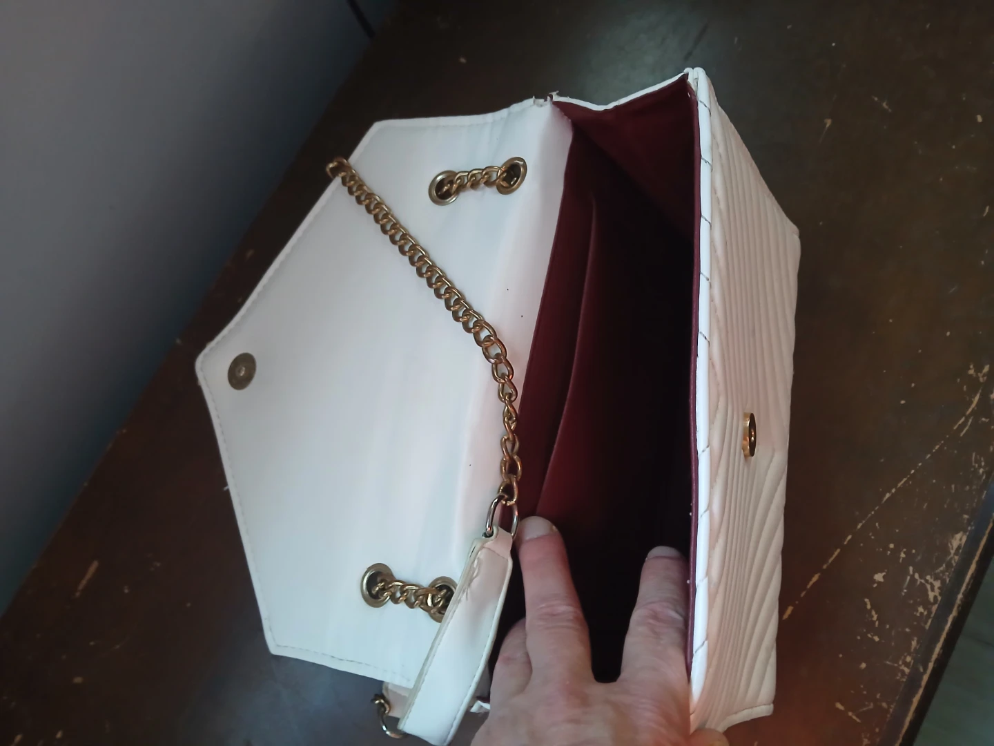 White Quilted Chain Shoulder Bag - photo 3