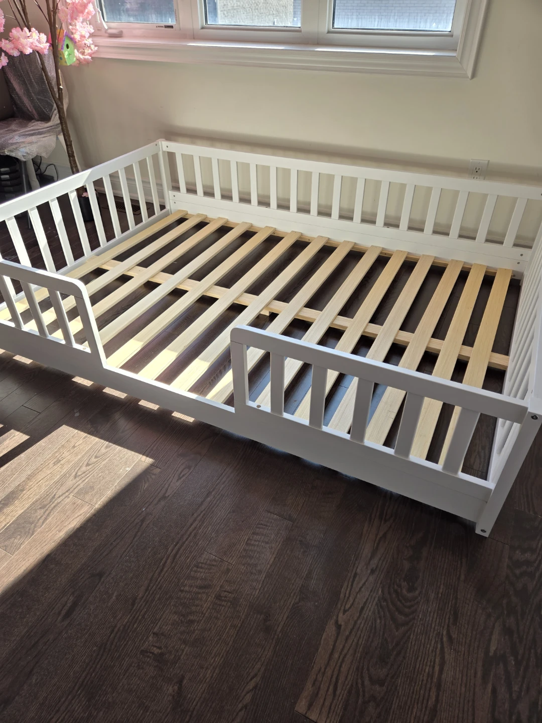 White Toddler Bed Frame with Rails for double size mattress - photo 4