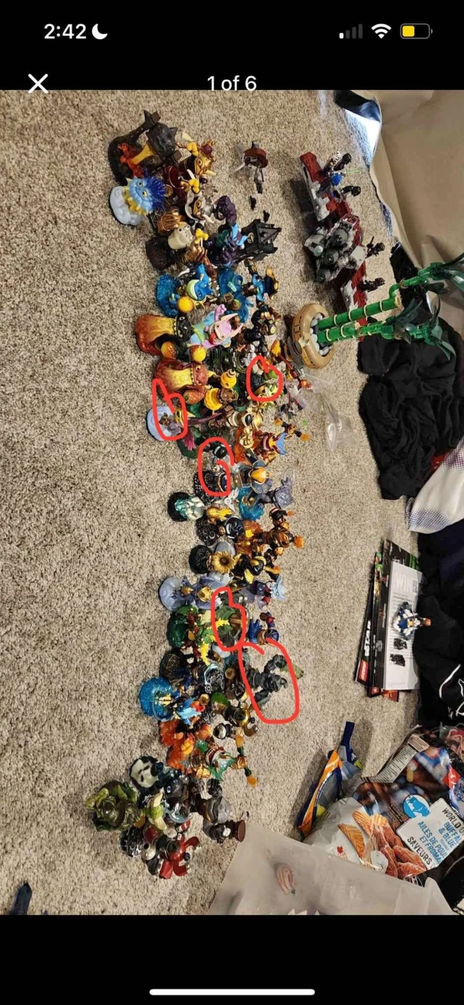 Skylanders Figurines and Accessories