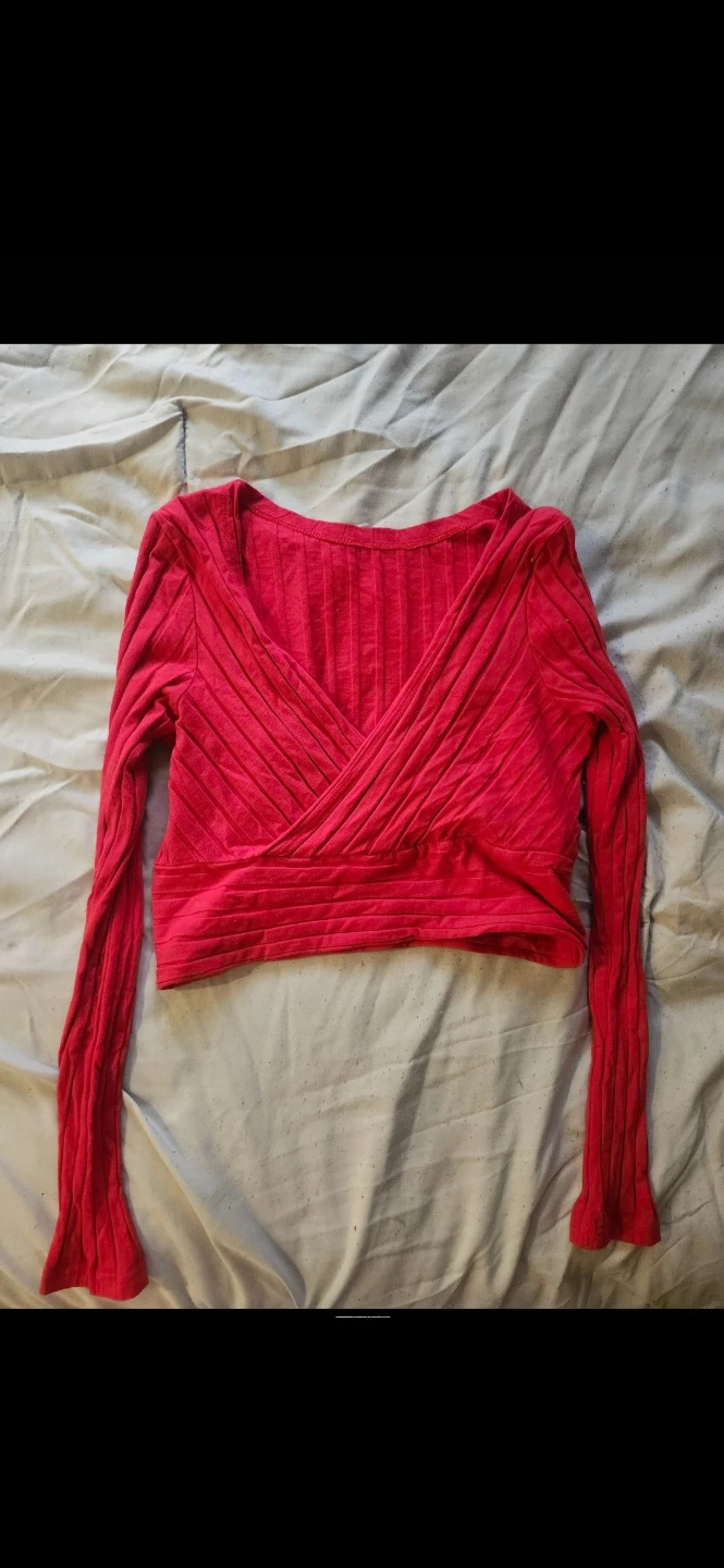 SHEIN Red Ribbed V-Neck Wrap Crop Top