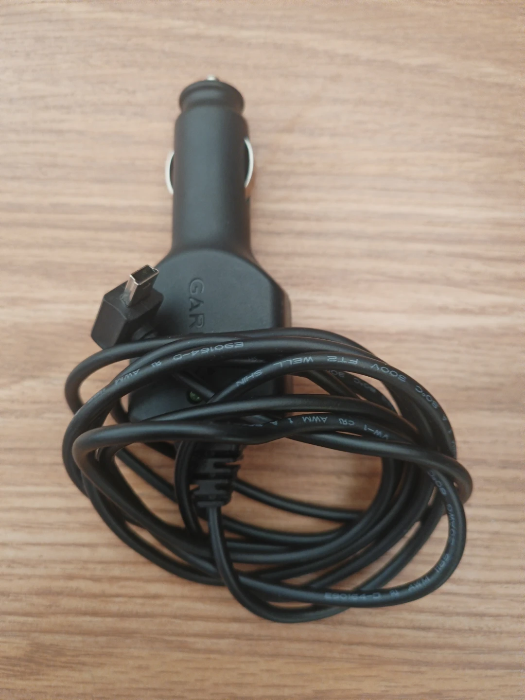Garmin GPS Navigation Device with Car Charger - photo 2