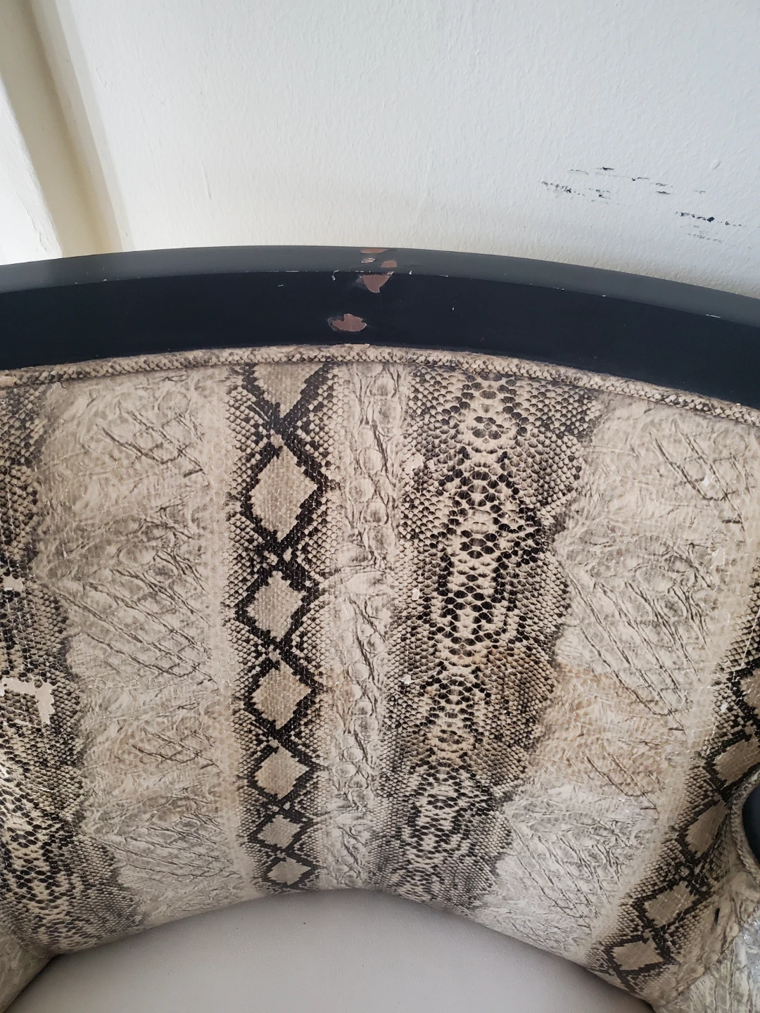 Armchair with Snakeskin Pattern - photo 4