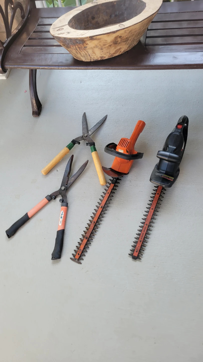 Tools - Hedge Trimmers & Pruners - photo 2