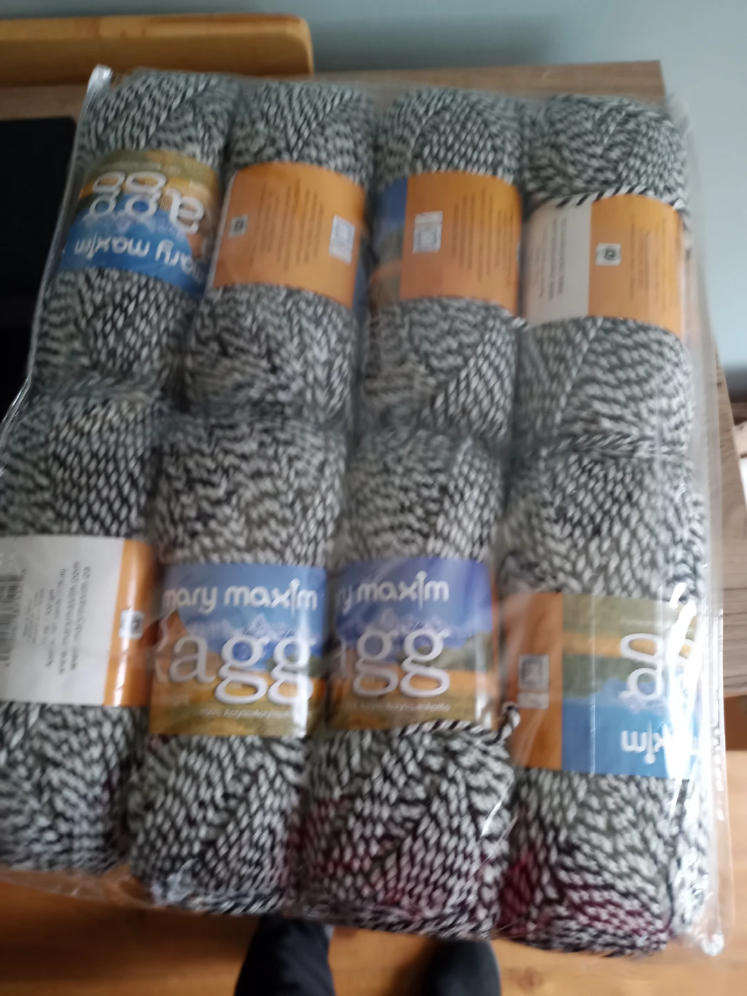 Mary Maxim Yarn & Pattern - Black & White - photo 2