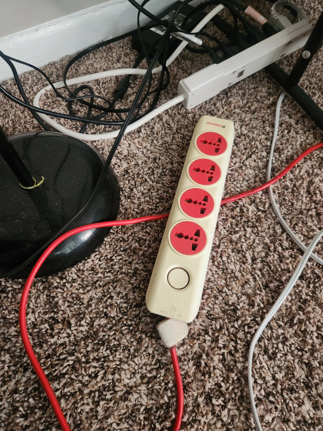 Universal Power Strip Surge Protector