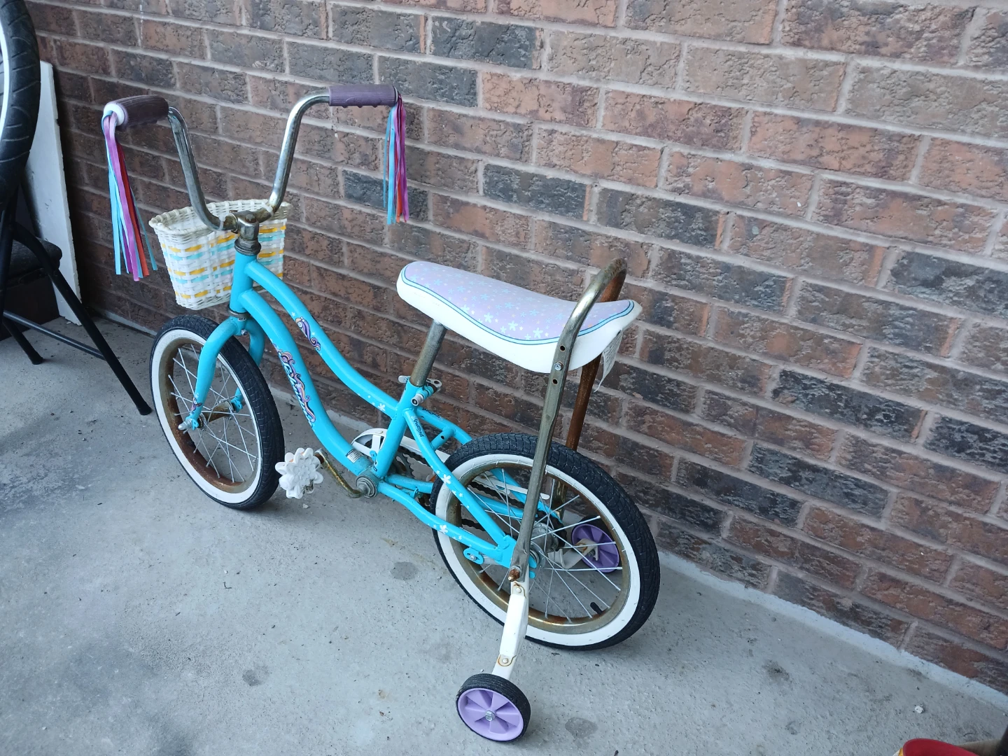 Schwinn Kids Bicycle with Training Wheels - photo 3