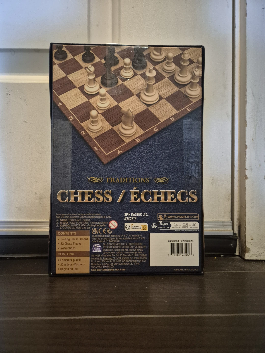 BRAND NEW sealed traditions chess set - photo 2