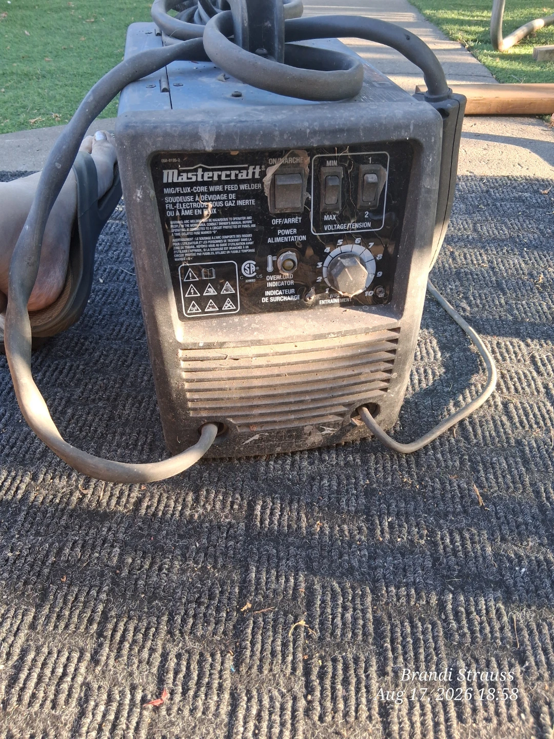 Mastercraft MIG/Flux-Core Wire Feed Welder - photo 2