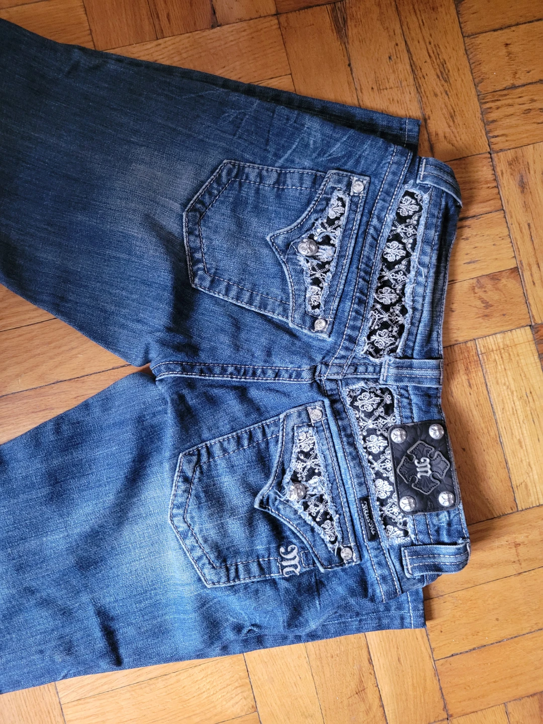Miss Me Embellished Jeans Size 29 - photo 3