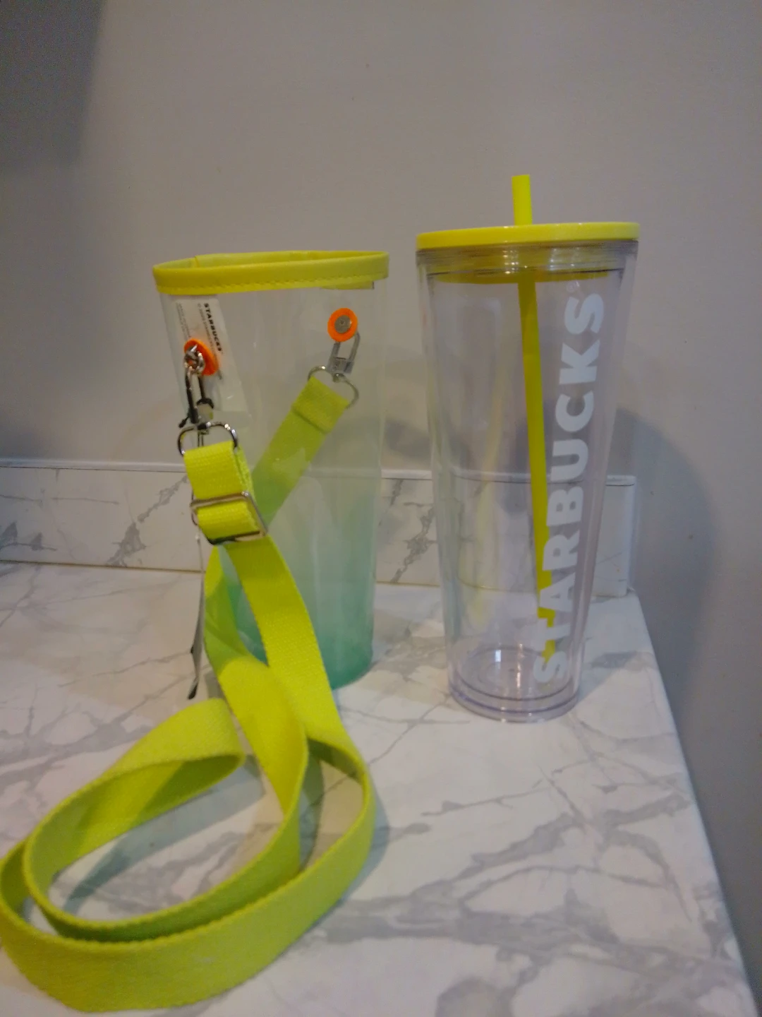 Starbucks Cold Cup and Carry Case - photo 4