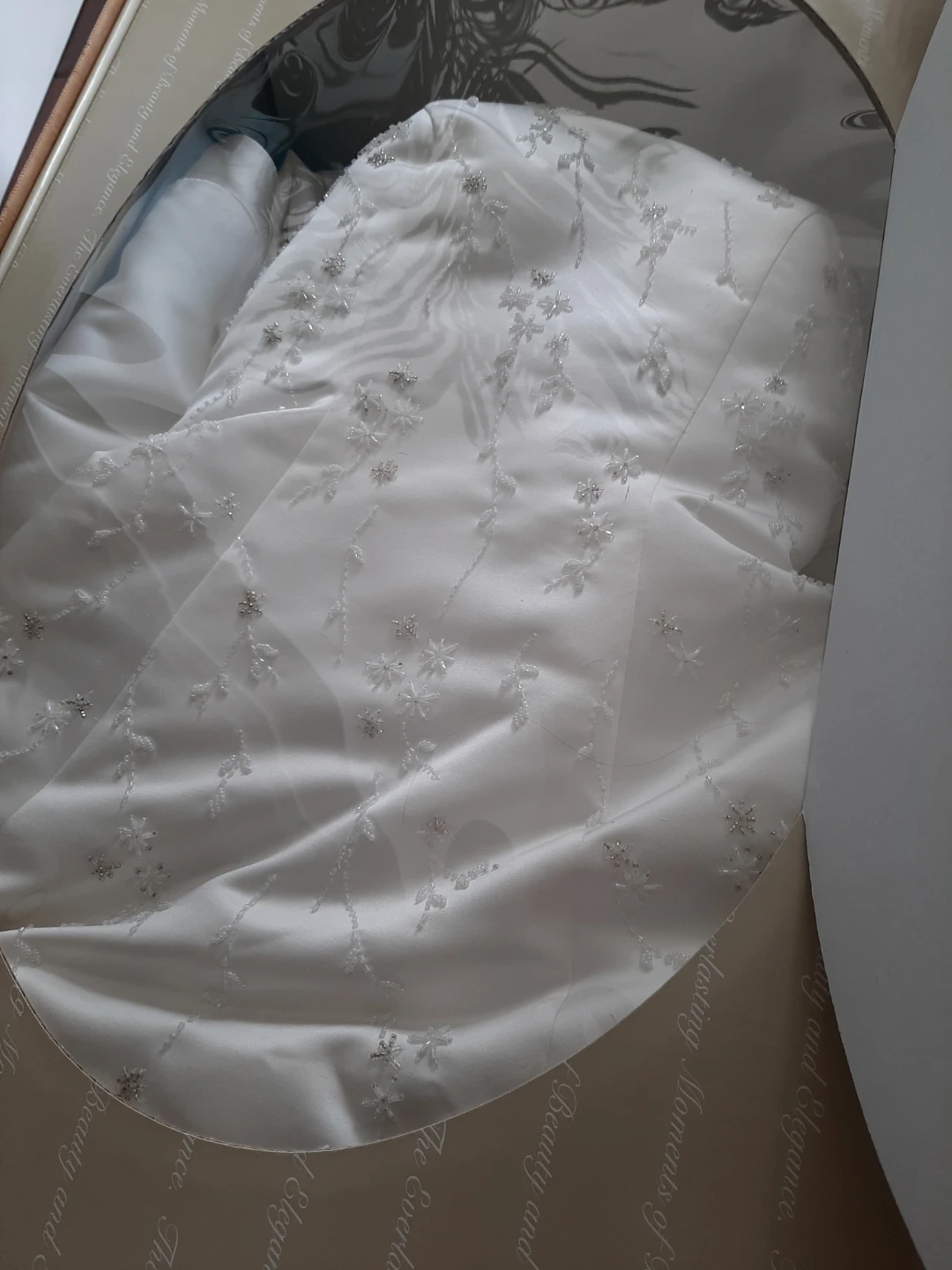 A-line beaded wedding dress - photo 2
