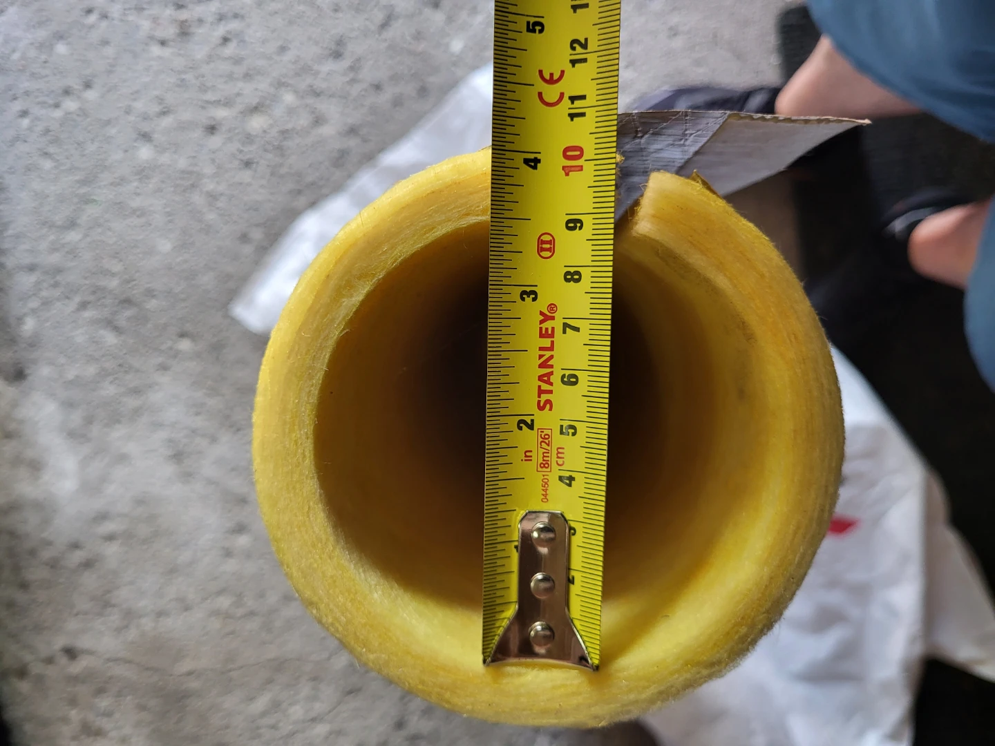 Free - 3.5in diameter pipe insulation - 3ft long - photo 2