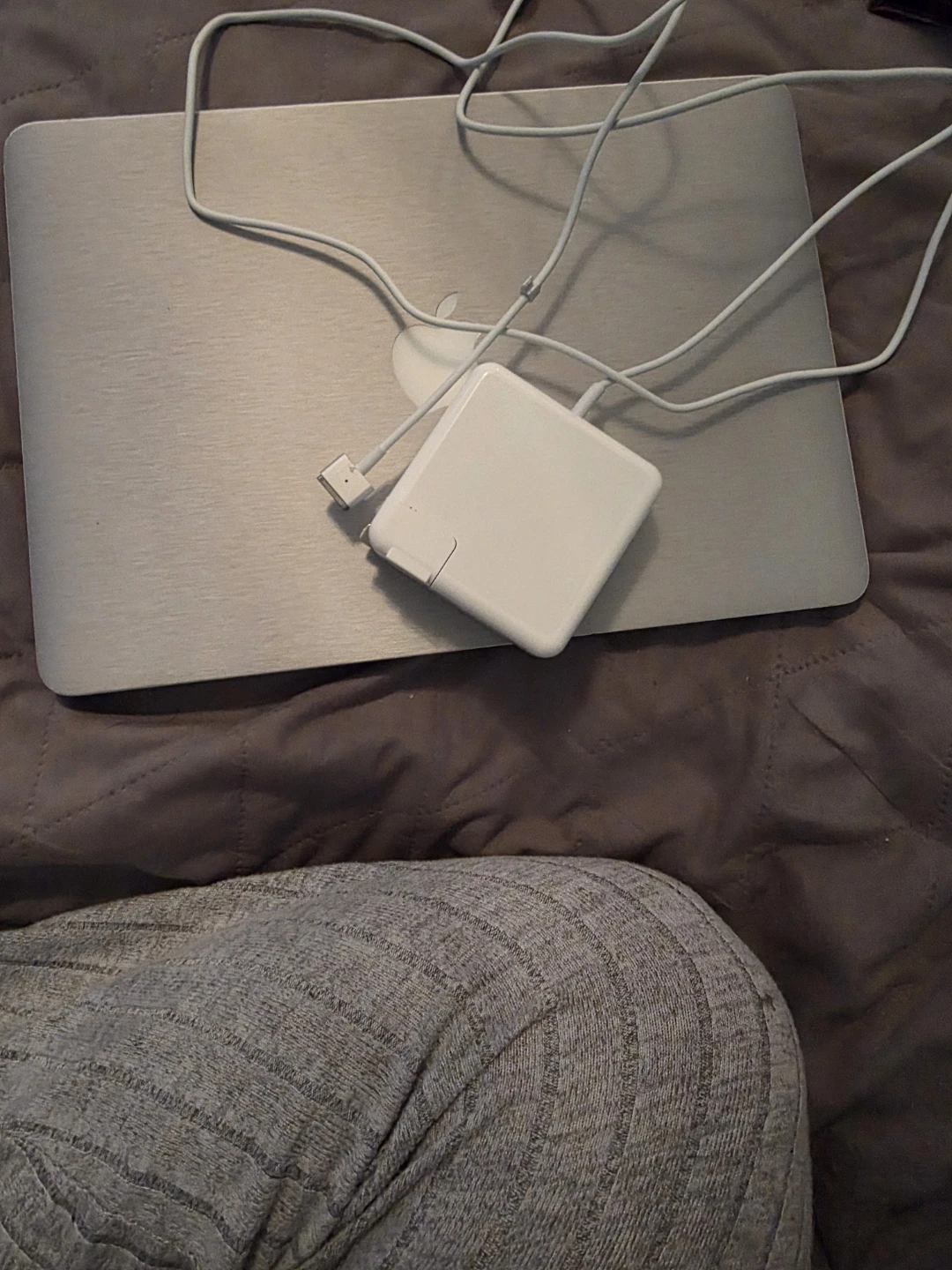 Apple MacBook Pro Laptop - photo 5