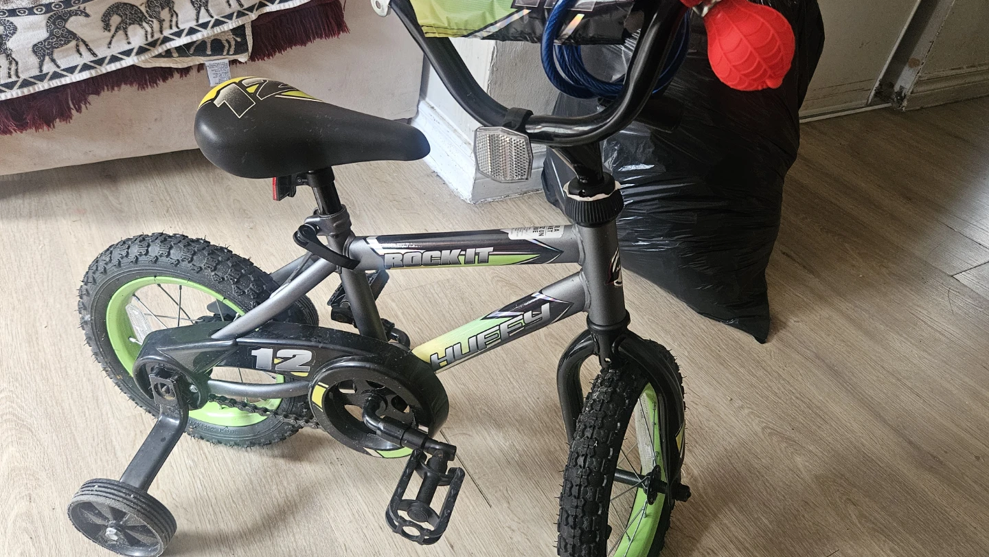 Huffy Rock It 12" Kids Bike with Training Wheels - photo 2