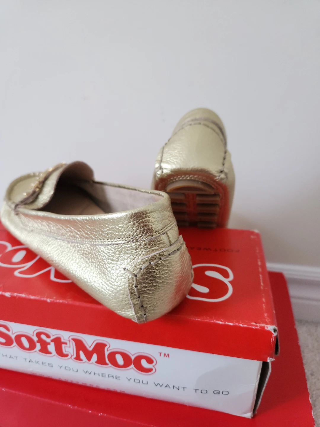 SoftMoc Women's Gold Loafers Size 10M - photo 3