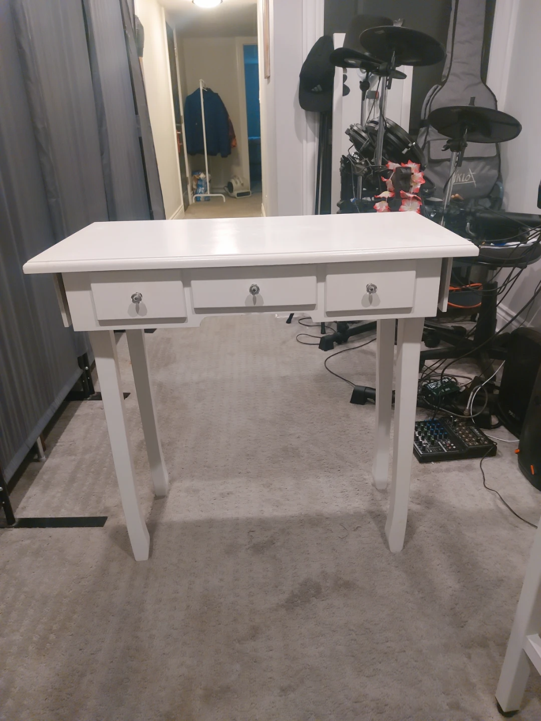 White Vanity Table with 3 Drawers