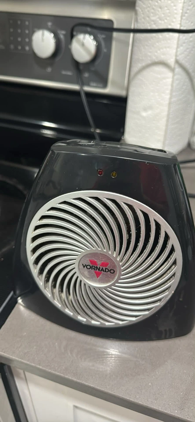 Vornado personal fan heater - photo 2