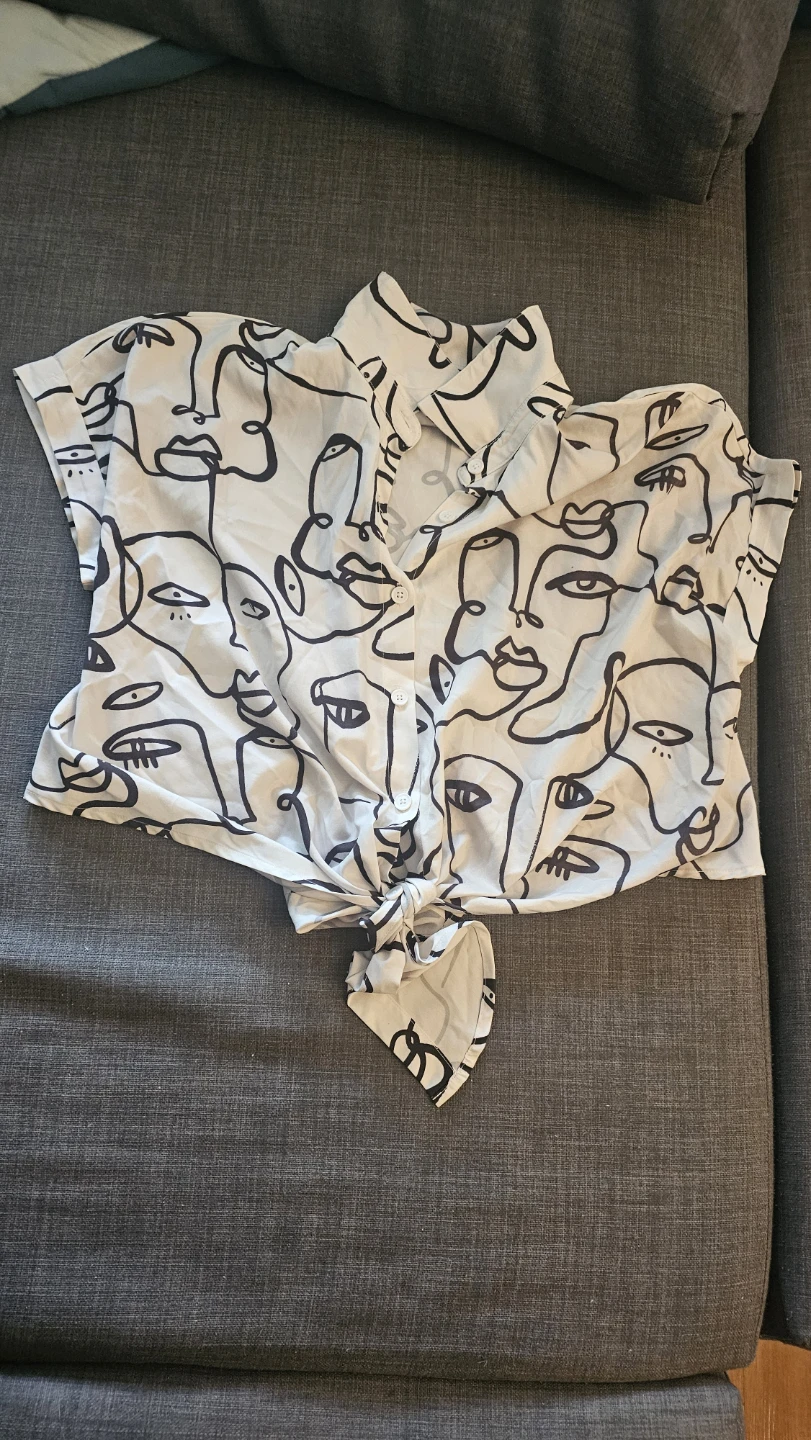 Closet clearout - cute clothes - need gone asap! - photo 4