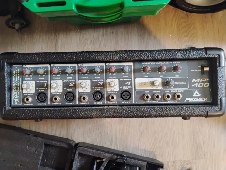 Peavey MP 400 80 Watt Powered Mixer - photo 2