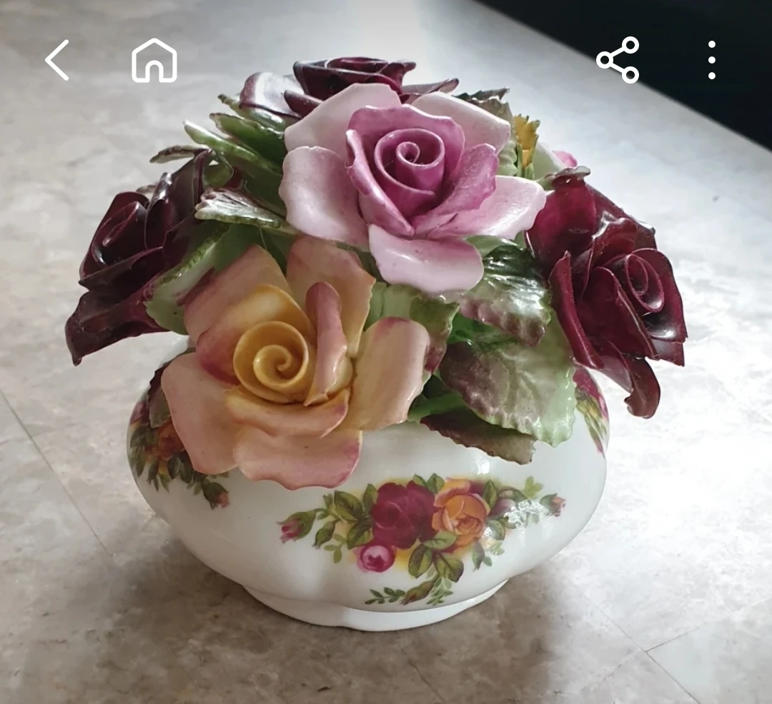 Porcelain Rose Floral Arrangement Vase