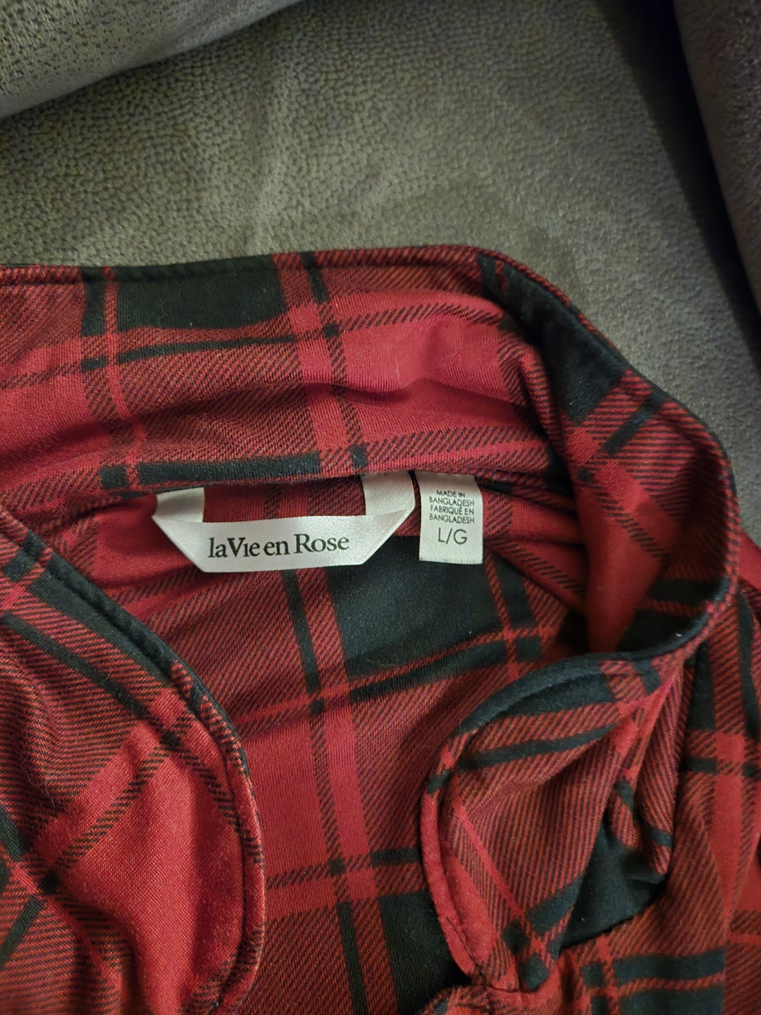 La Vie en Rose Red and Black Plaid Flannel Shirt - L/G - photo 2