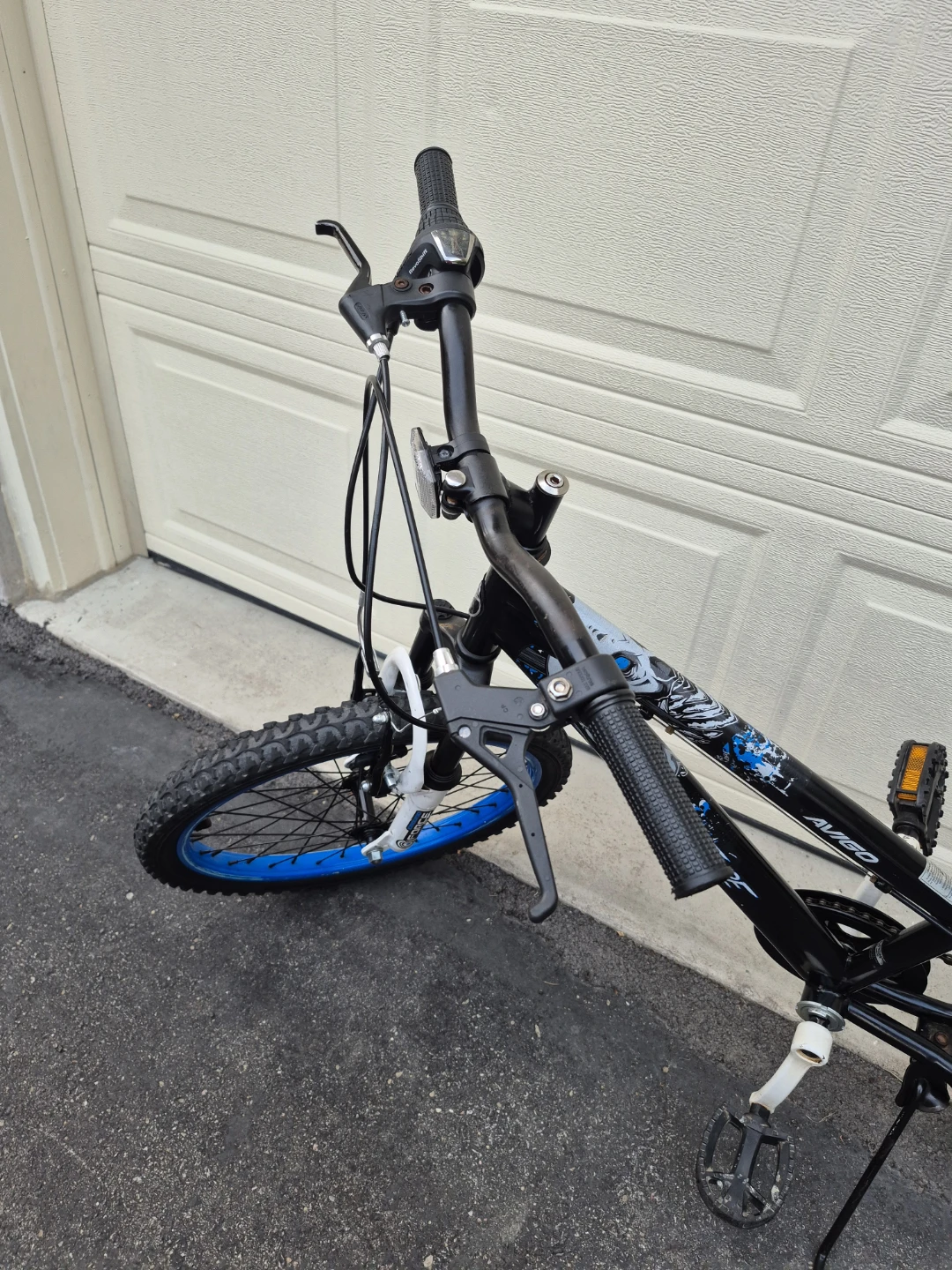 Amazing Quality Black and Blue Kids Bike - photo 2