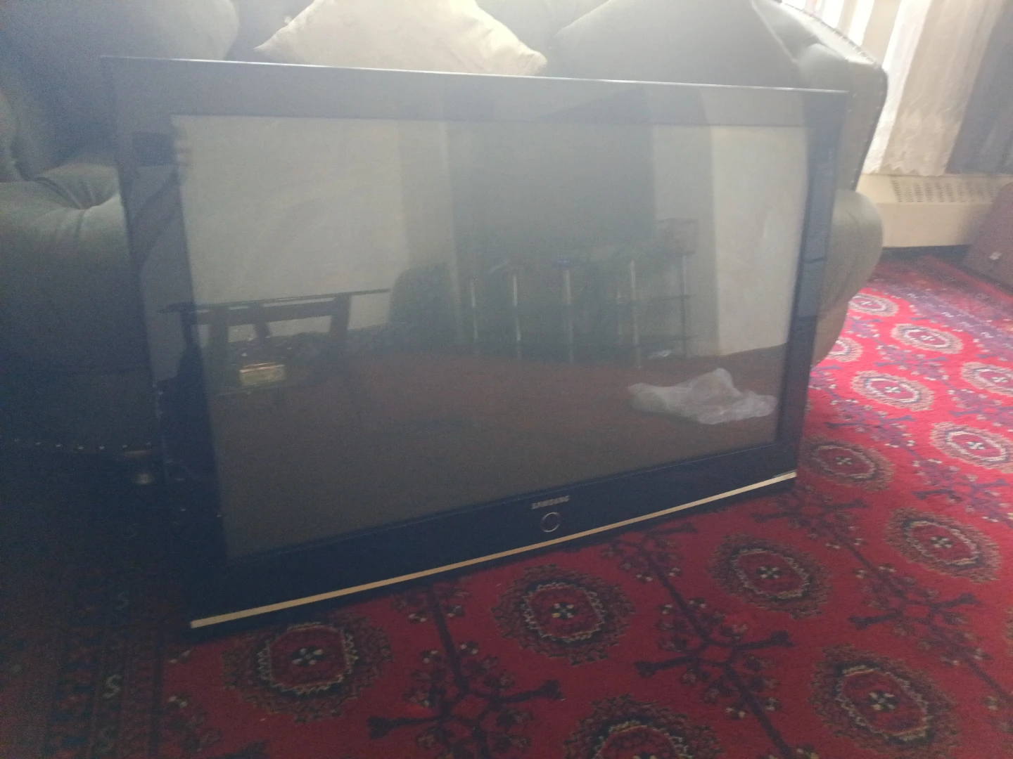 Samsung Flat Screen TV - photo 2