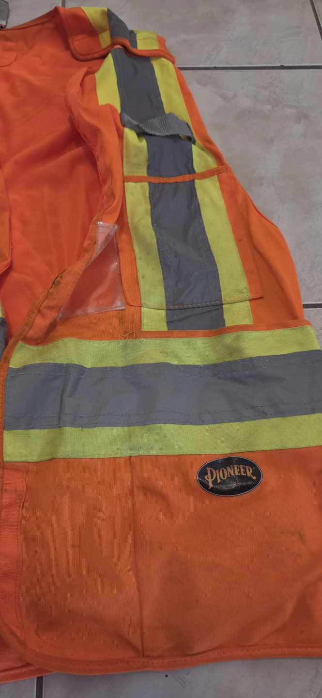 Pioneer High-Visibility Safety Vest - photo 3