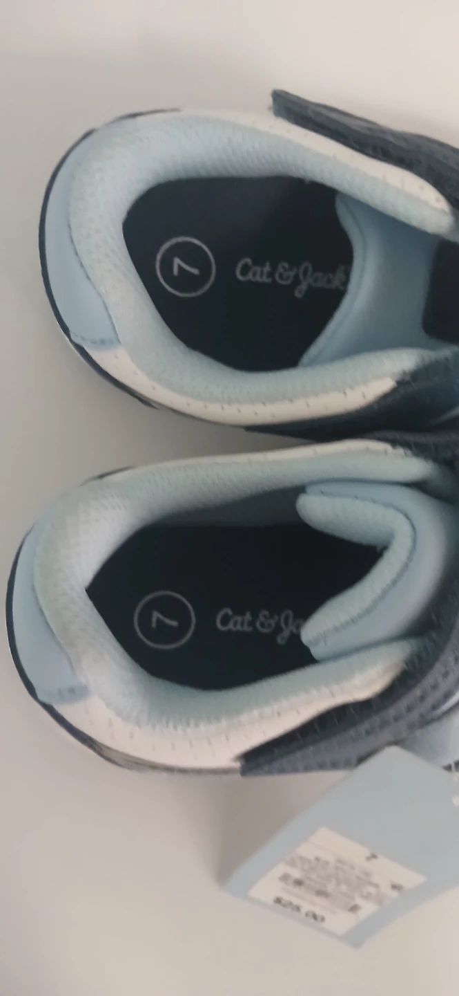 Cat & Jack Toddler Shoes Size 7 - photo 2