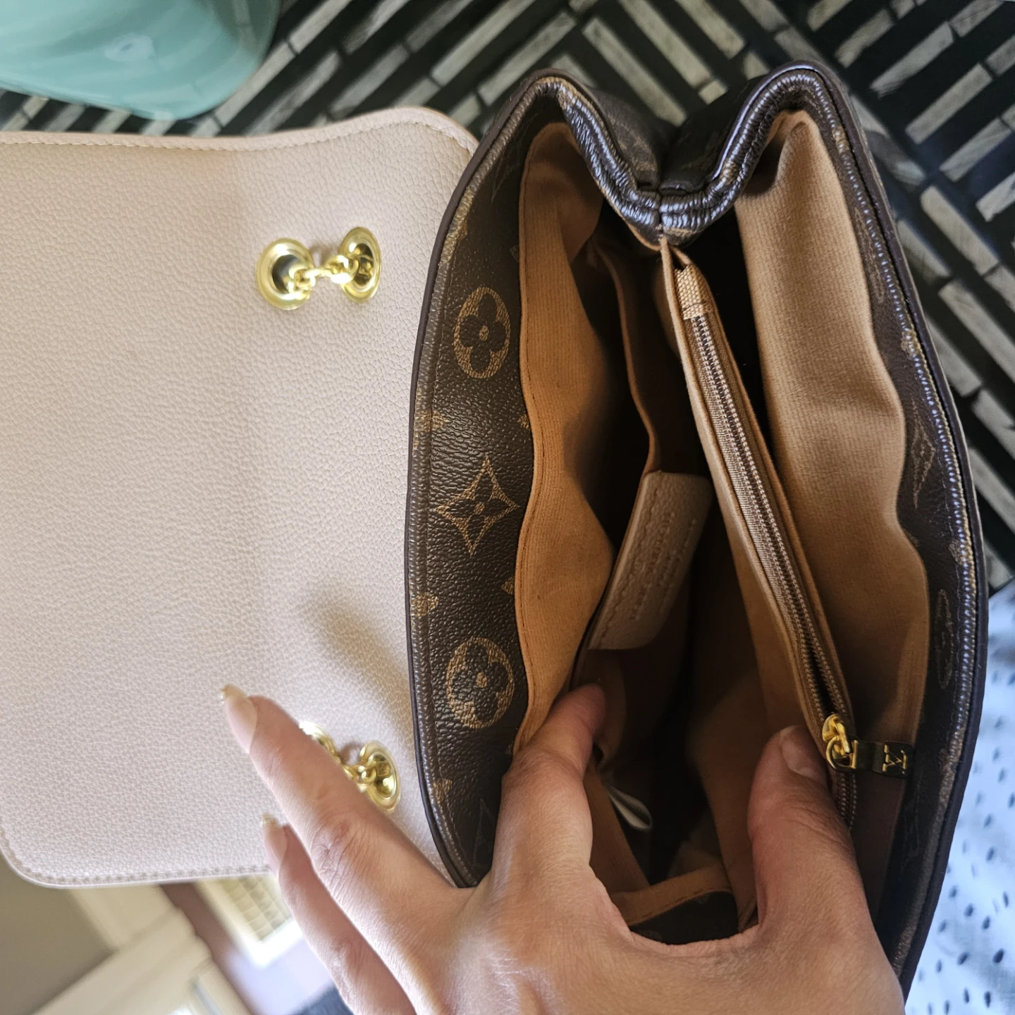 Louis Vuitton Monogram Bag - photo 3