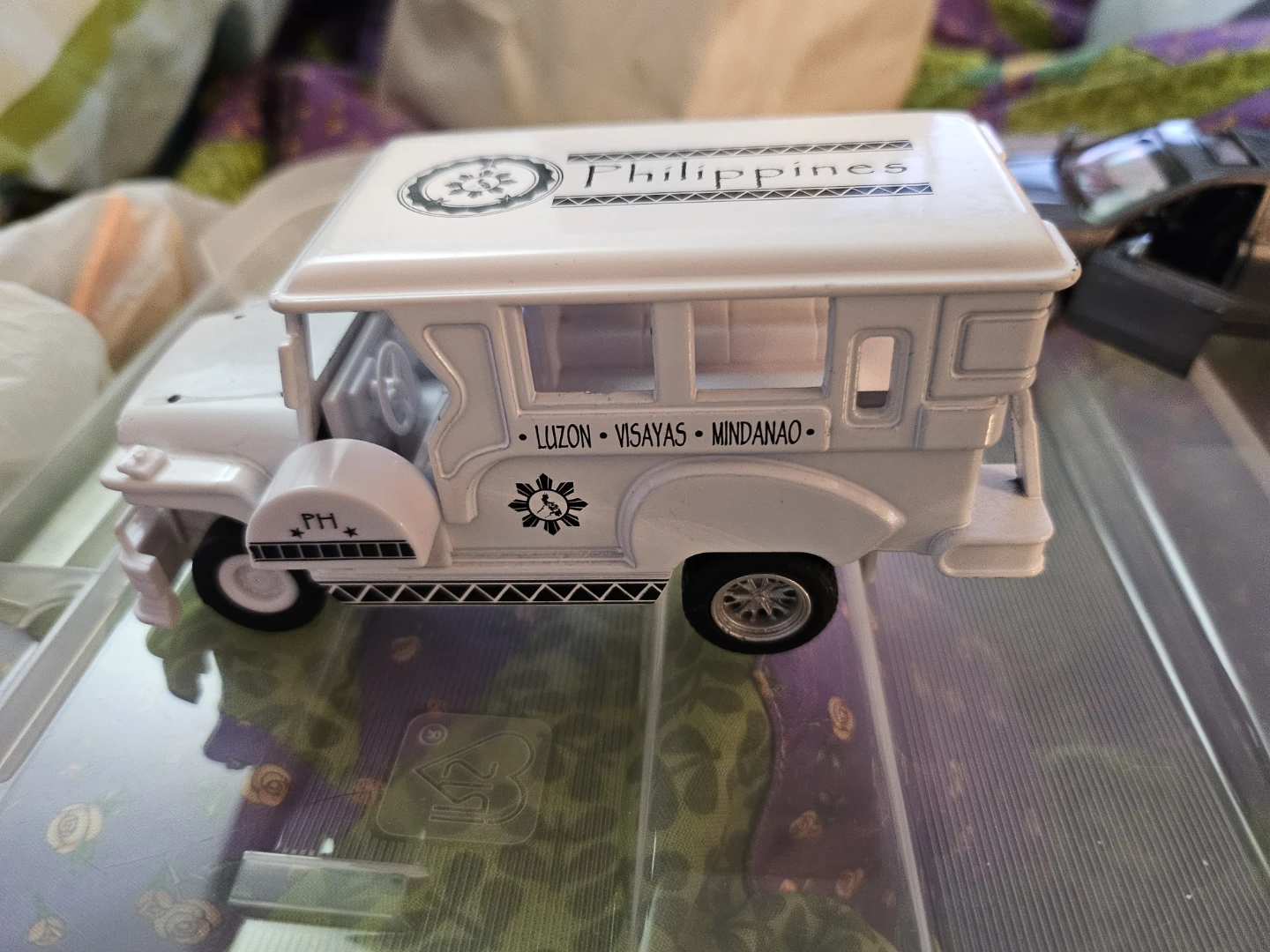 Collection of 5  die cast Toy Cars - photo 4
