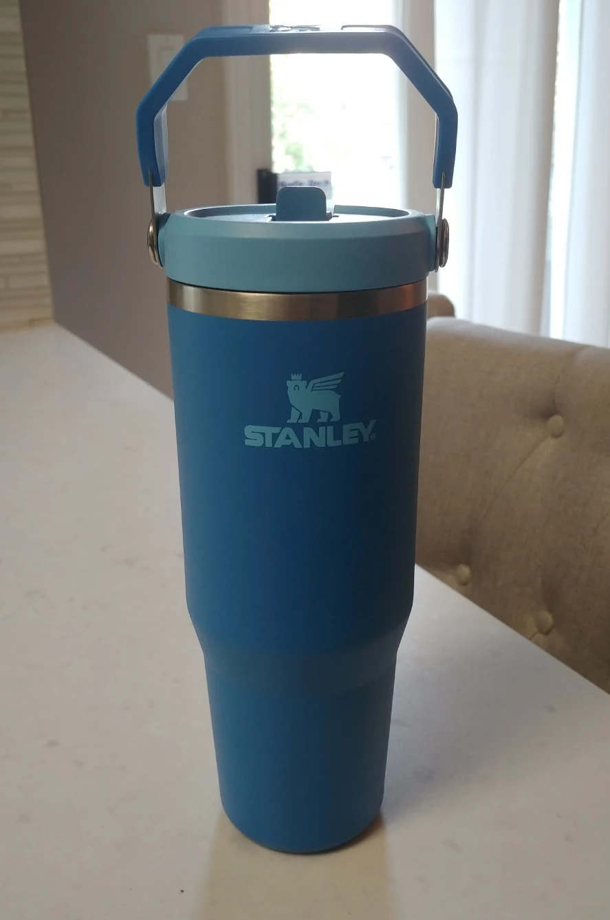 Stanley Water Bottle (30oz) - photo 2