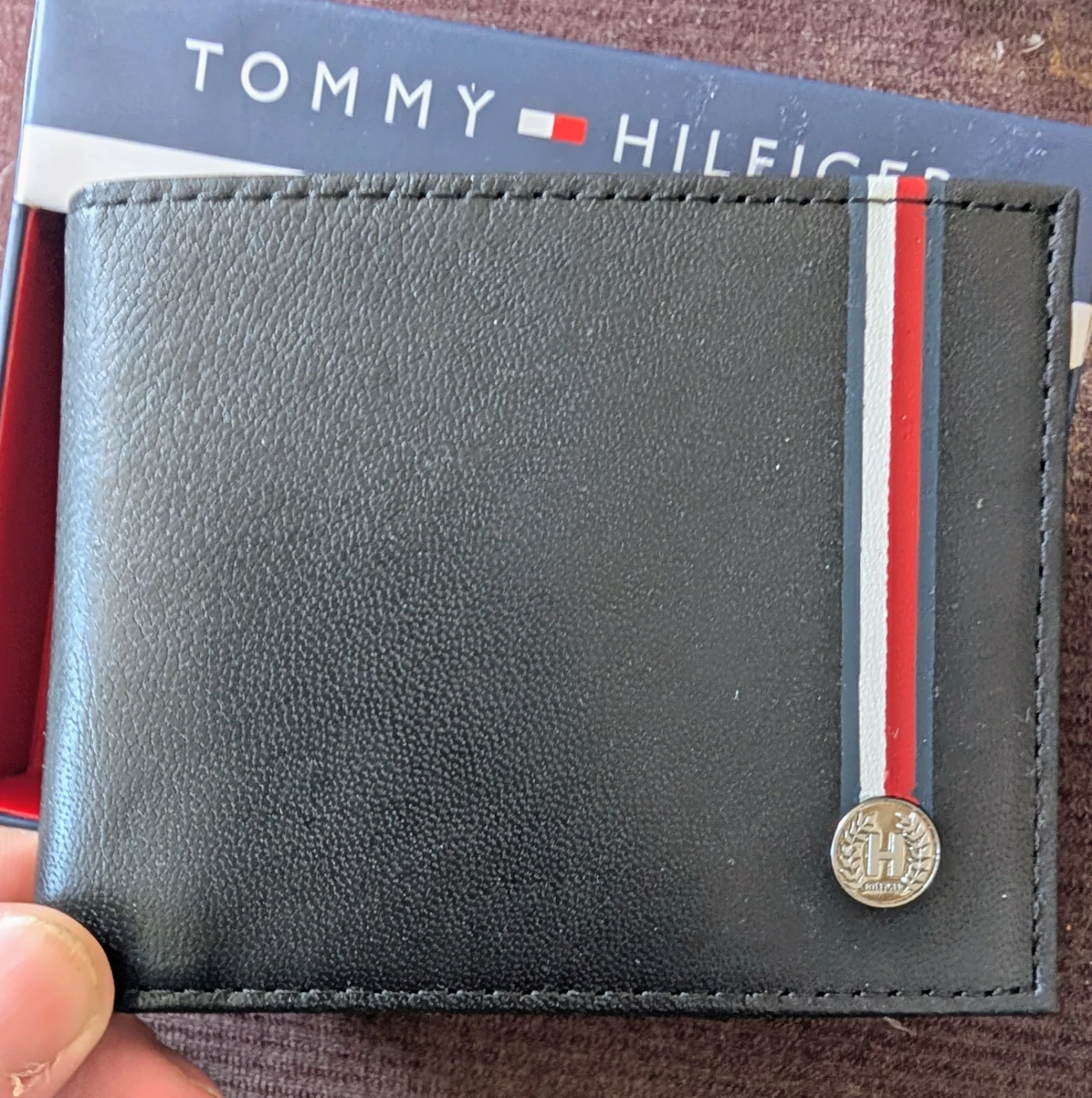 Tommy Hilfiger Men's Bifold Wallet - Black - photo 2