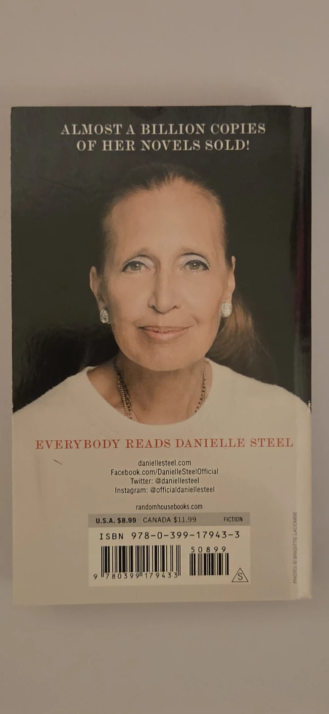The Dark Side by Danielle Steel Novel - photo 2