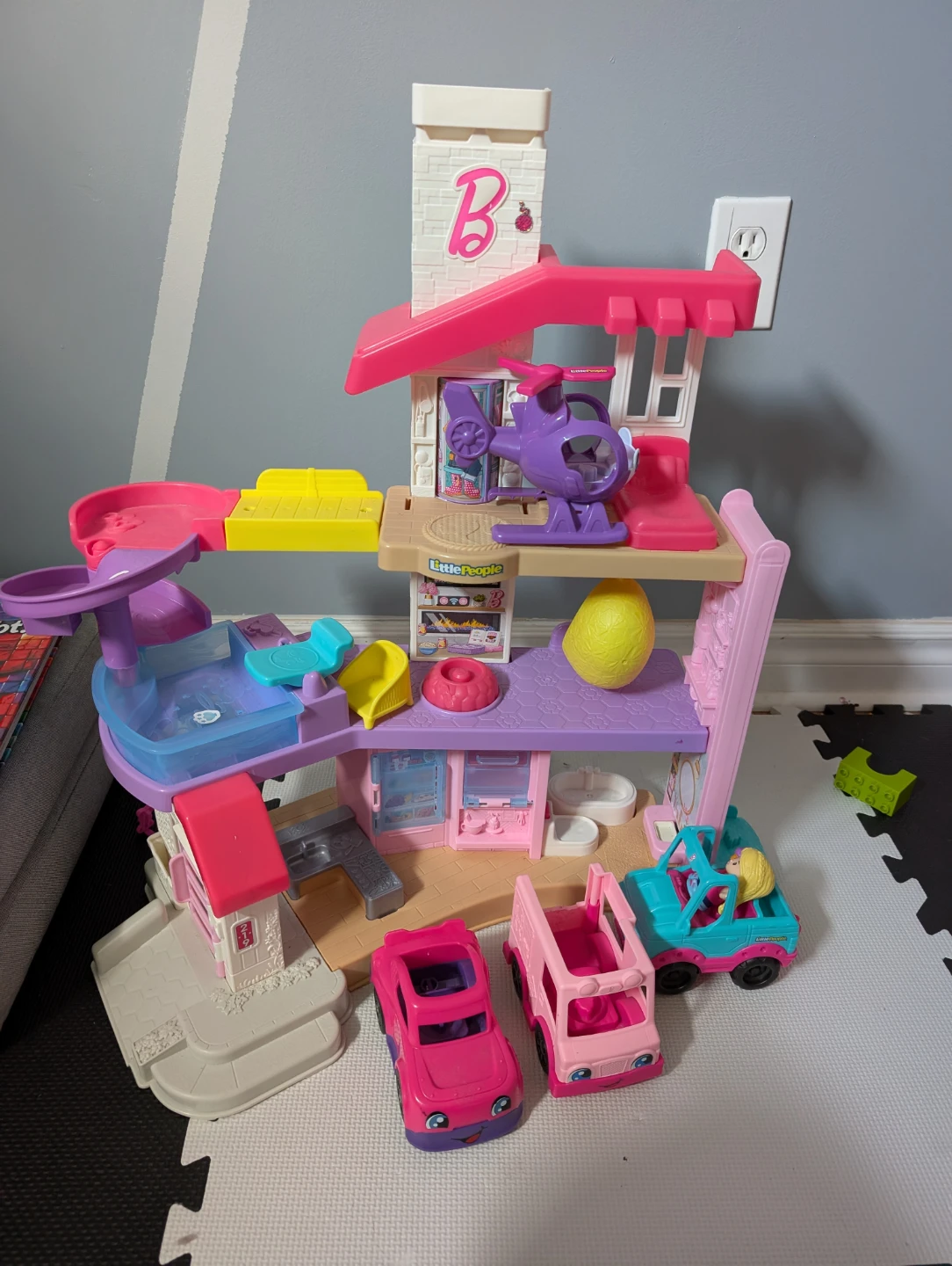 Fisher-Price Little People Barbie Dreamhouse Playset