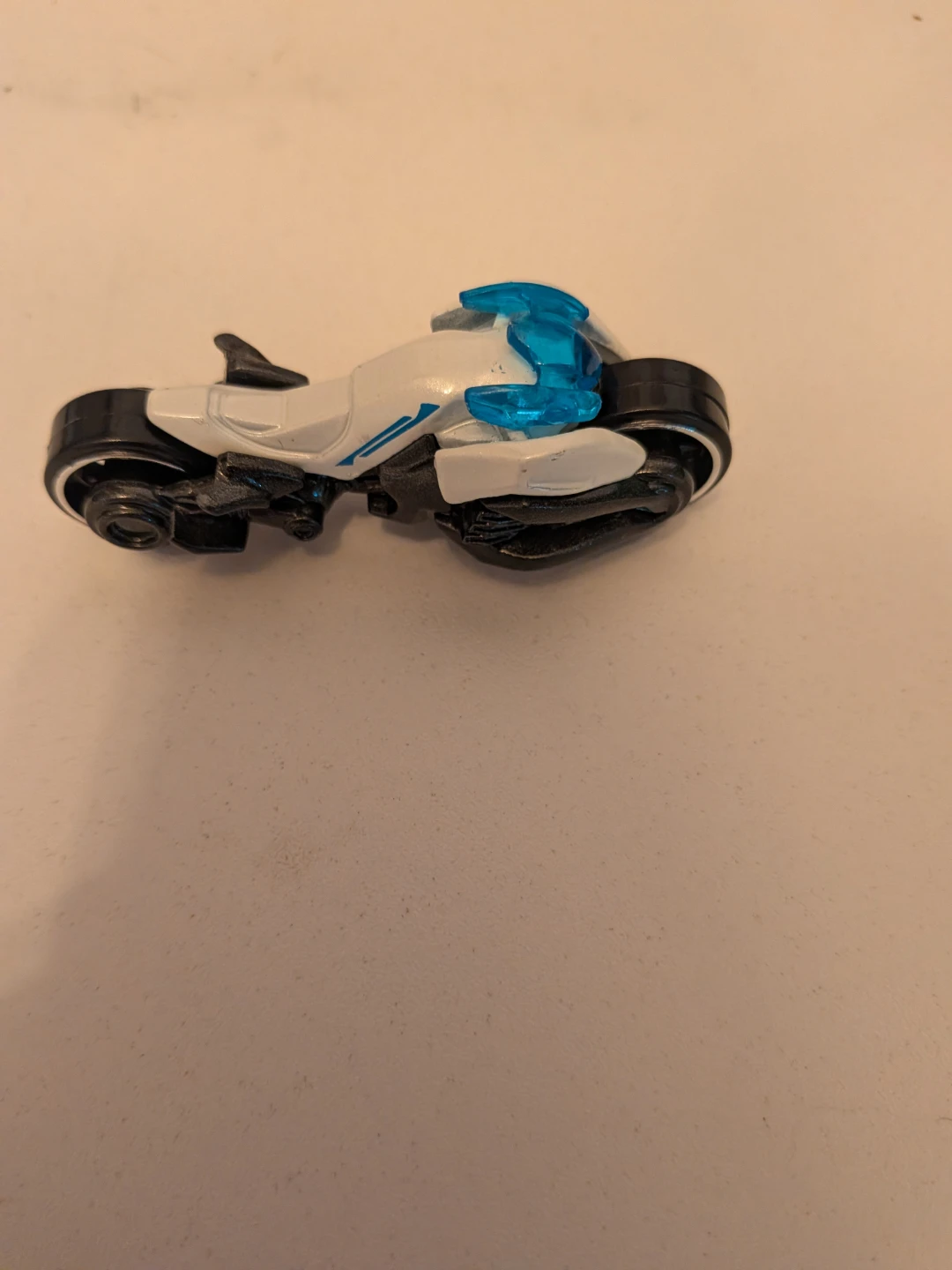 Hot Wheels Tron Light Cycle Toy - photo 2