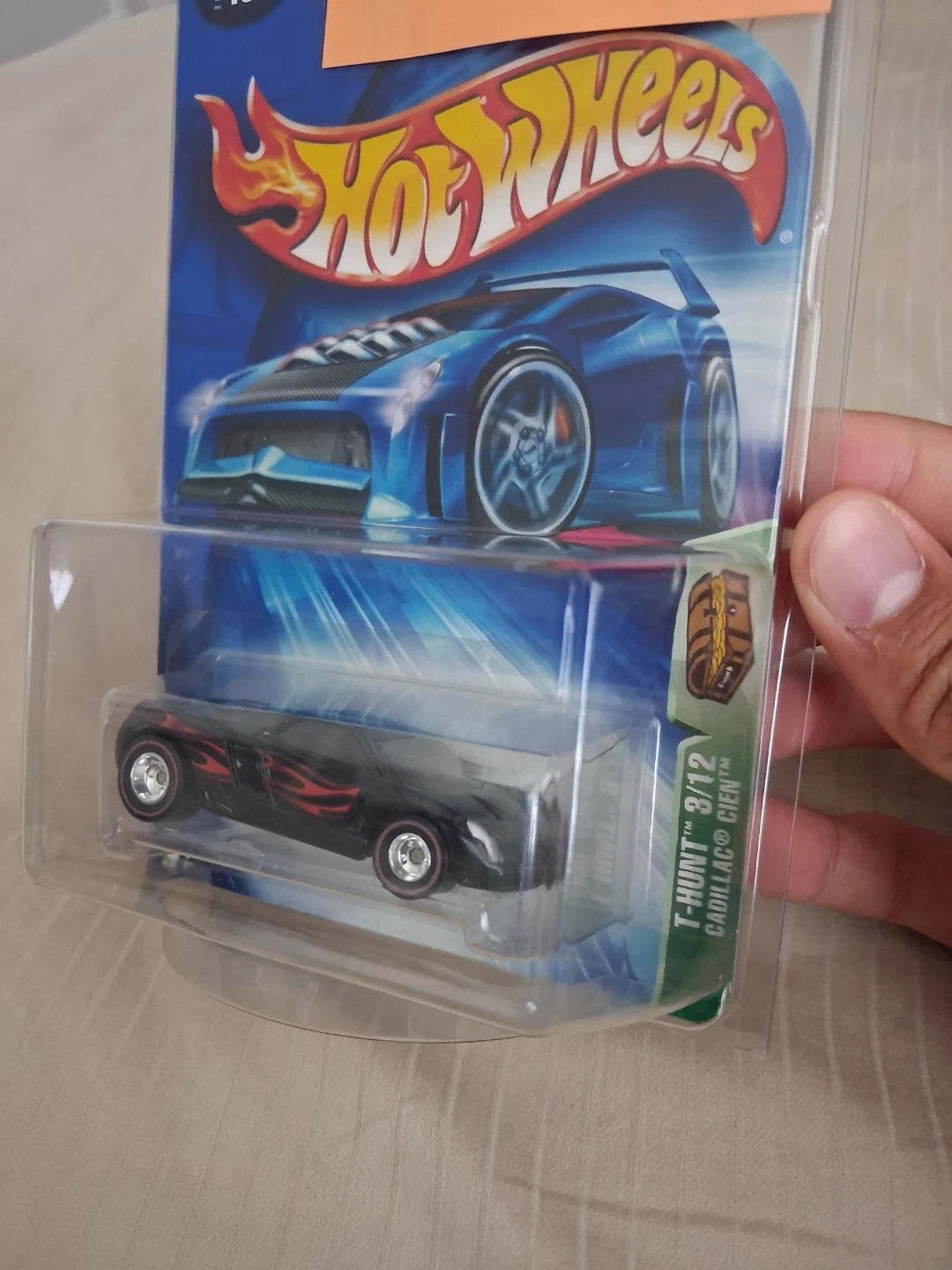 Hot Wheels T-Hunt Cadillac Cien - photo 2