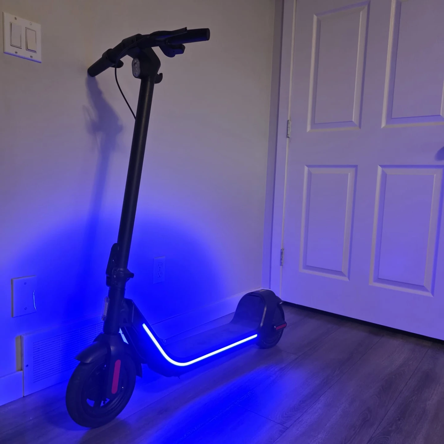 SWFT EX1 Electric Scooter – LED Lights, Foldable, Smooth Ride