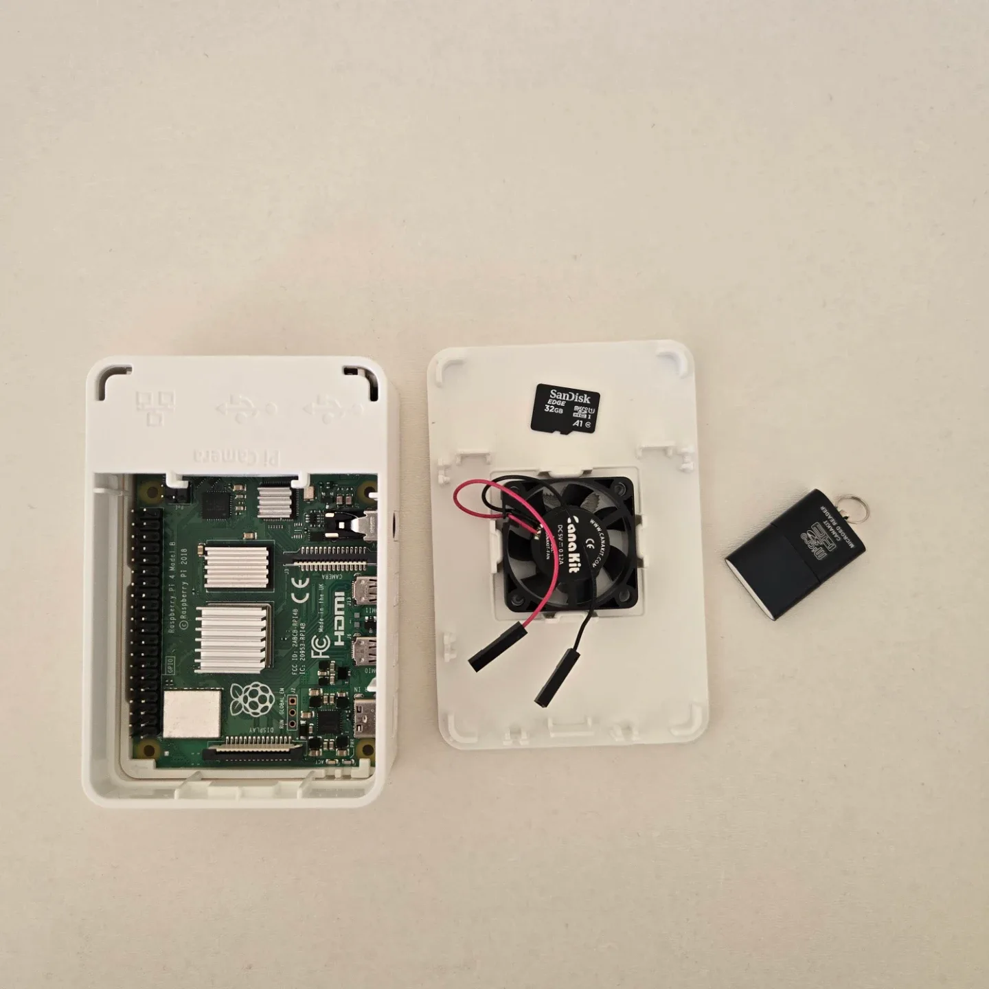 Canakit Raspberry Pi 4  Kit - photo 3