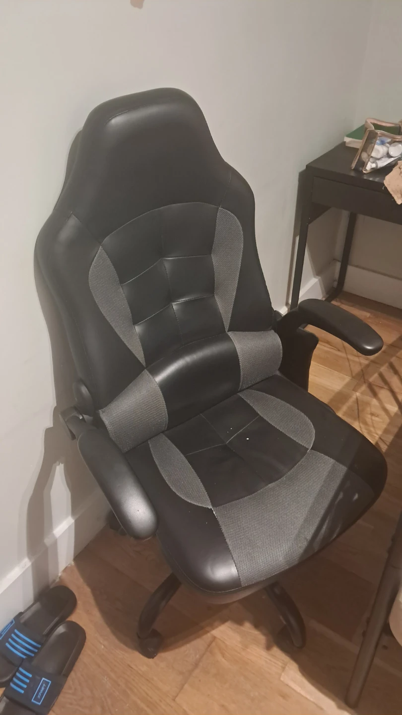 Black Gaming Chair