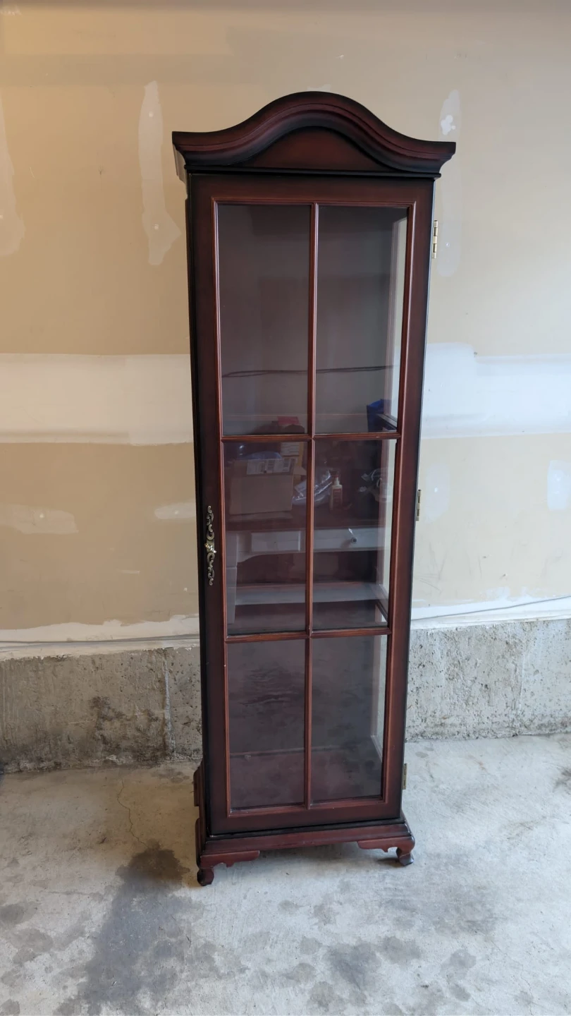 Wooden curio cabinet with glass shelves - photo 2
